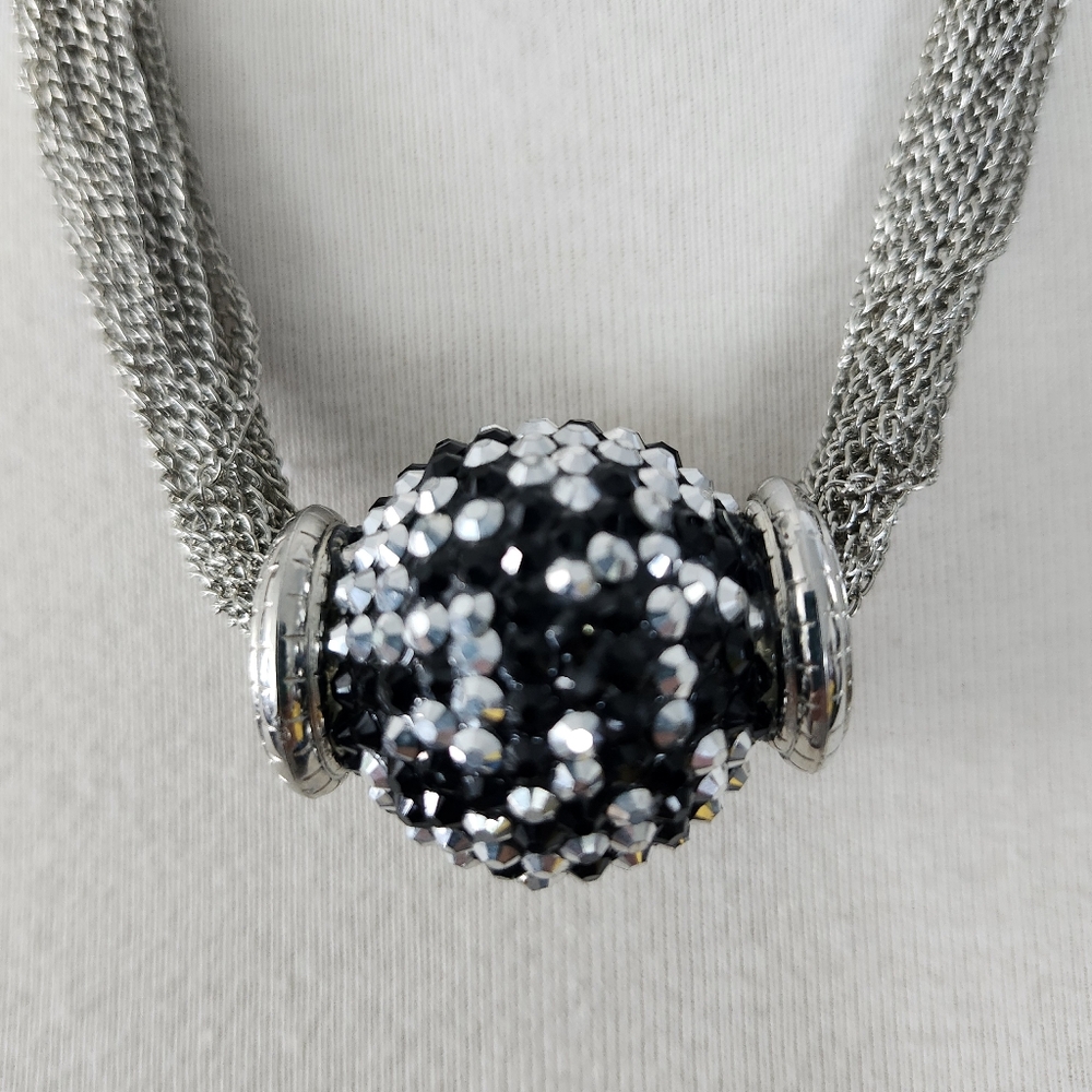 Multi Strands Silver and‎ Black Beaded Fashion Statement Necklace - Picture 2 of 3